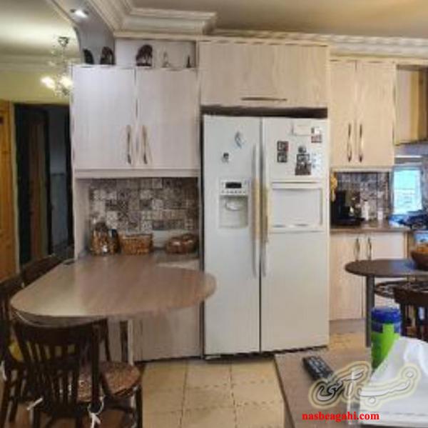 131 متر آپارتمان مسکونی ( شهرک چشمه برج بانک ملی )