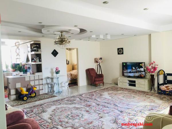 آپارتمان 2خوابه، خوش نقشه، غرق نور