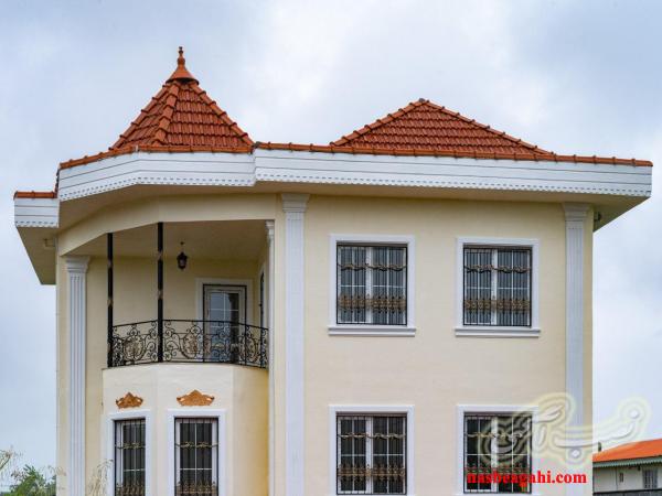 نرده پله، نرده تراس، نرده روی دیواری