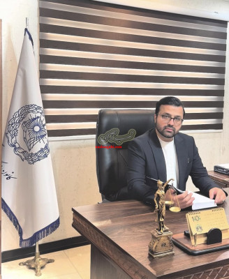 وکیل پایه یک دادگستری