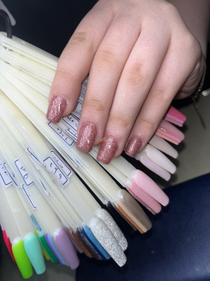 کاشت ناخن و ترمیم