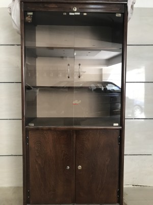 بوفه و کتابخانه